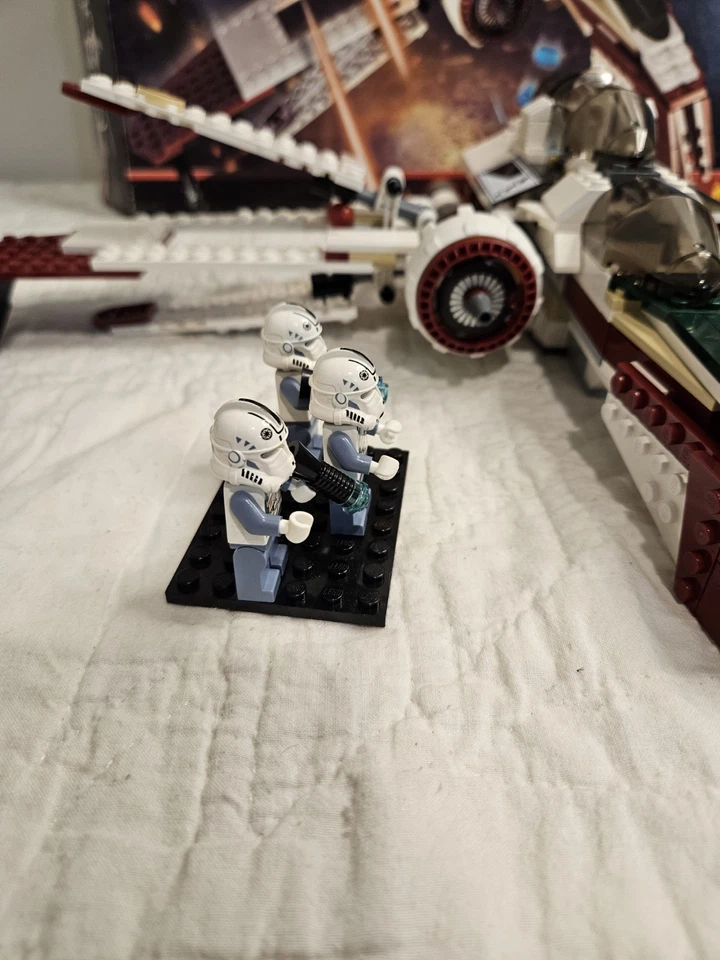 LEGO Star Wars ARC-170 Fighter 7259 100% Complete With Box & Instructions - Image 4 of 4