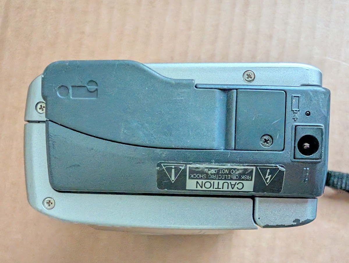 Working Great Sharp VL-NZ100U Digital Viewcam MiniDV Camcorder