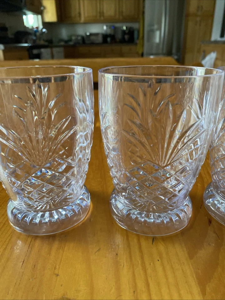 Juego de 4 vasos de plástico transparente acrílico aspecto vidrio cortado 16 OZ Foto 2 de 4