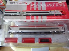Dapol Virgin Pendolino Coach,  OO Gauge.