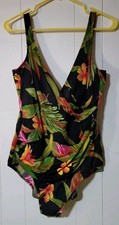 Women  s MIRACLESUIT One Piece Tropical Floral Ruched Waist Swimsuit 18