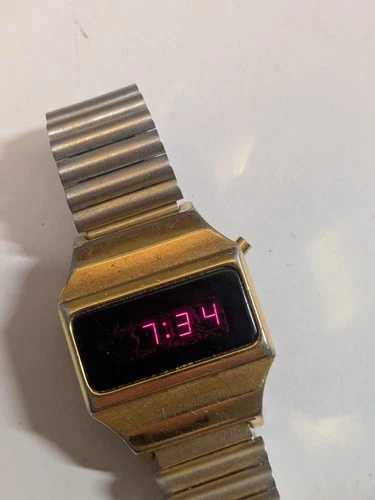 vintage womens Timex Red LED 227 F Cell Runs New Batteries