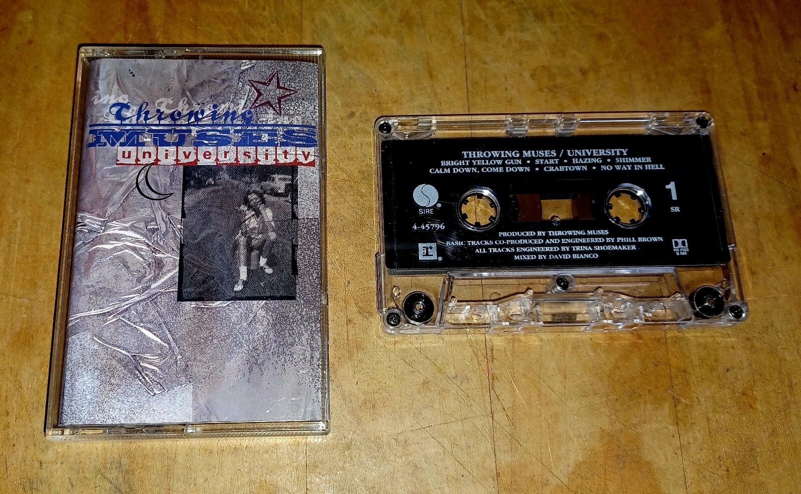 THROWING MUSES UNIVERSITY VINTAGE CASSETTE TAPE ALTERNATIVE ROCK SIRE (1994)🔥