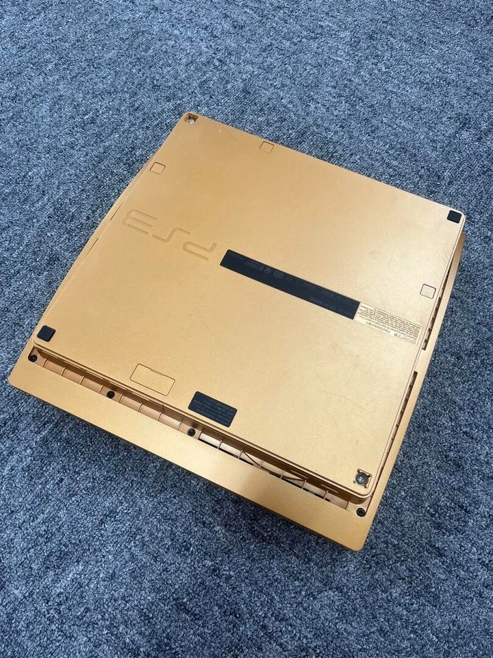 Consola Sony PlayStation 3 PS3 One Piece DORADA 320GB Edición LIMITADA RARA Usada Foto 2 de 2