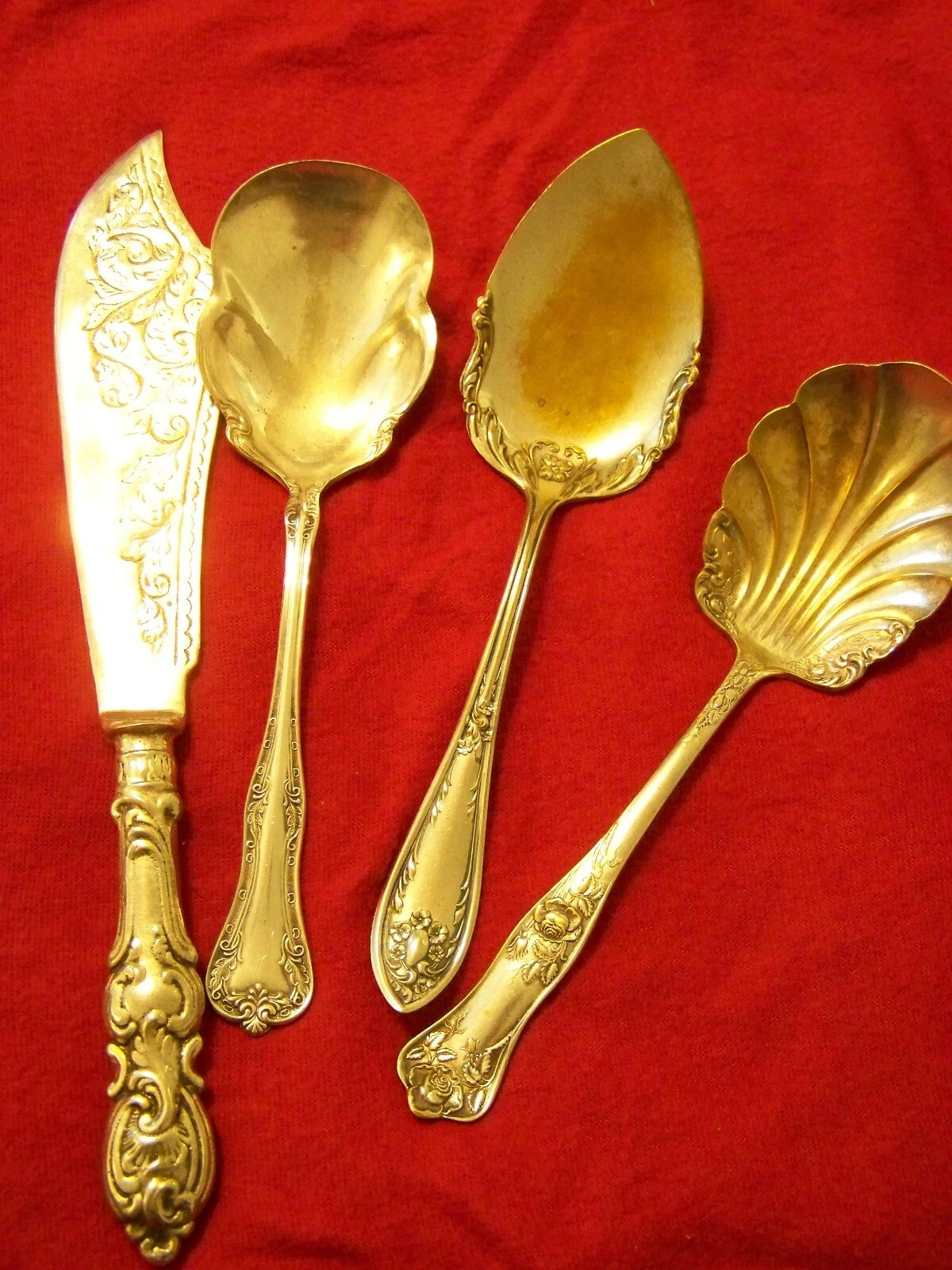 OLD SILVER ICE CREAM KNIFE, BERRY, PIE, CASSEROLE, ENTREE SERVERS Grab Bag Lot