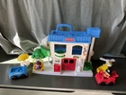 1998 FISHER PRICE LITTLE PEOPLE PLAYSET MAIN STREET VINTAGE not complete