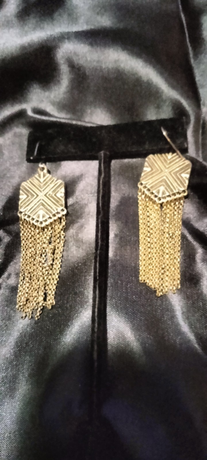 Genuine Ruby Gold Tone Chain Dangle Hook Earrings. - image 4