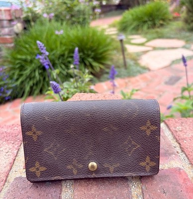 Auth Louis Vuitton Monogram Compact Wallet France Datecode Inside US Seller