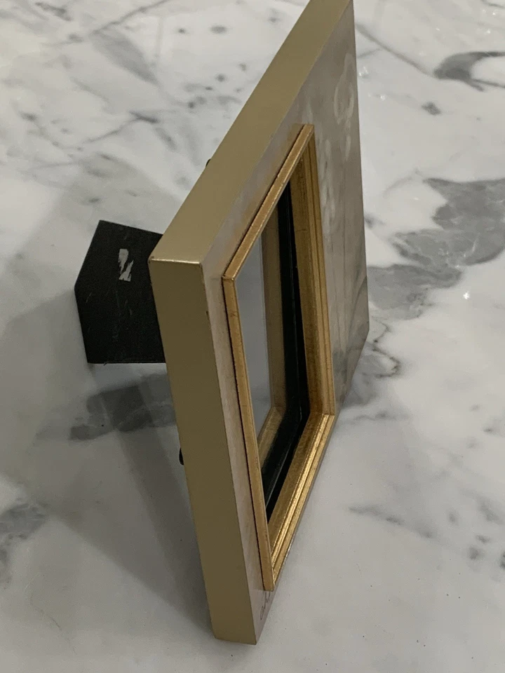 Marco de fotos de escritorio Cheri Blum 'Belleza en plena floración estilo acabado dorado pared 3x5 Foto 3 de 4