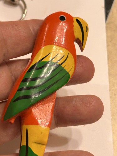 VTG Hand-Carved/Painted Scarlet Macaw Bird Brooch Pin Wood Lightweight Large 4" - Picture 13 of 17