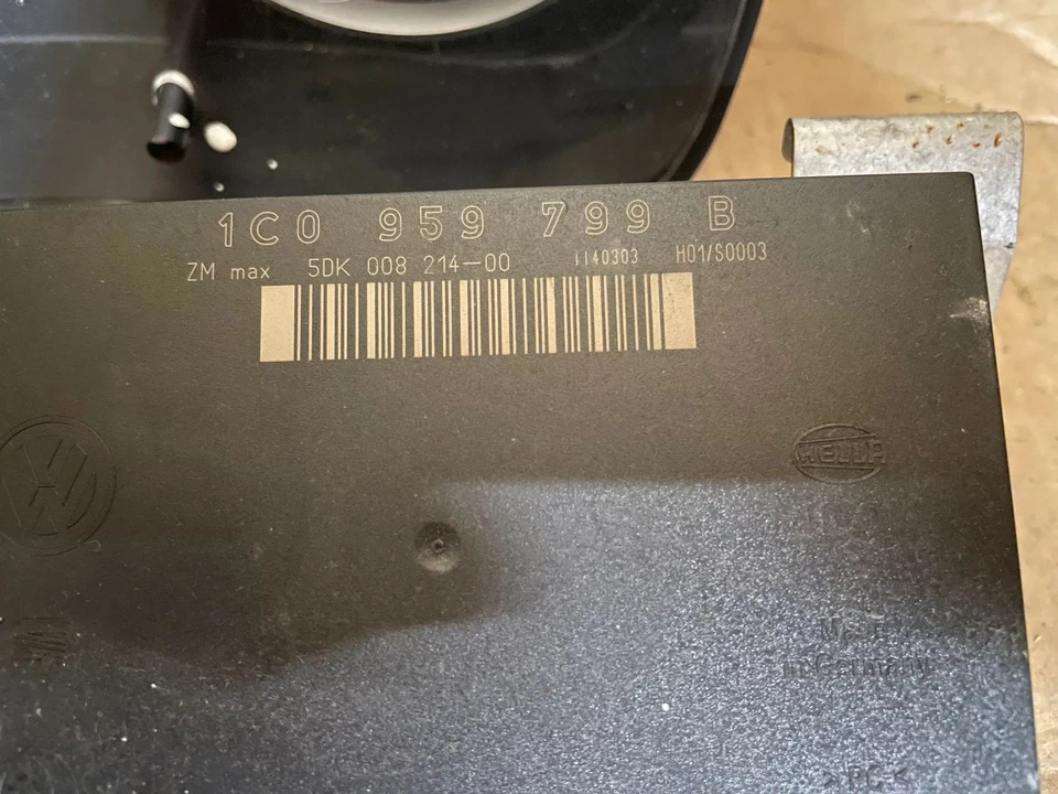 Original VW Golf IV  Steuergerät Set 036906032G - Bild 3 von 4