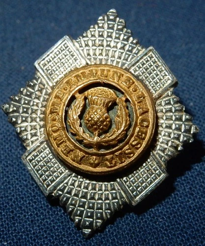 WW1 ERA THE ROYAL SCOTS REGIMENT BRITISH MILITARY OFFICERS SILVER BI METAL BADGE