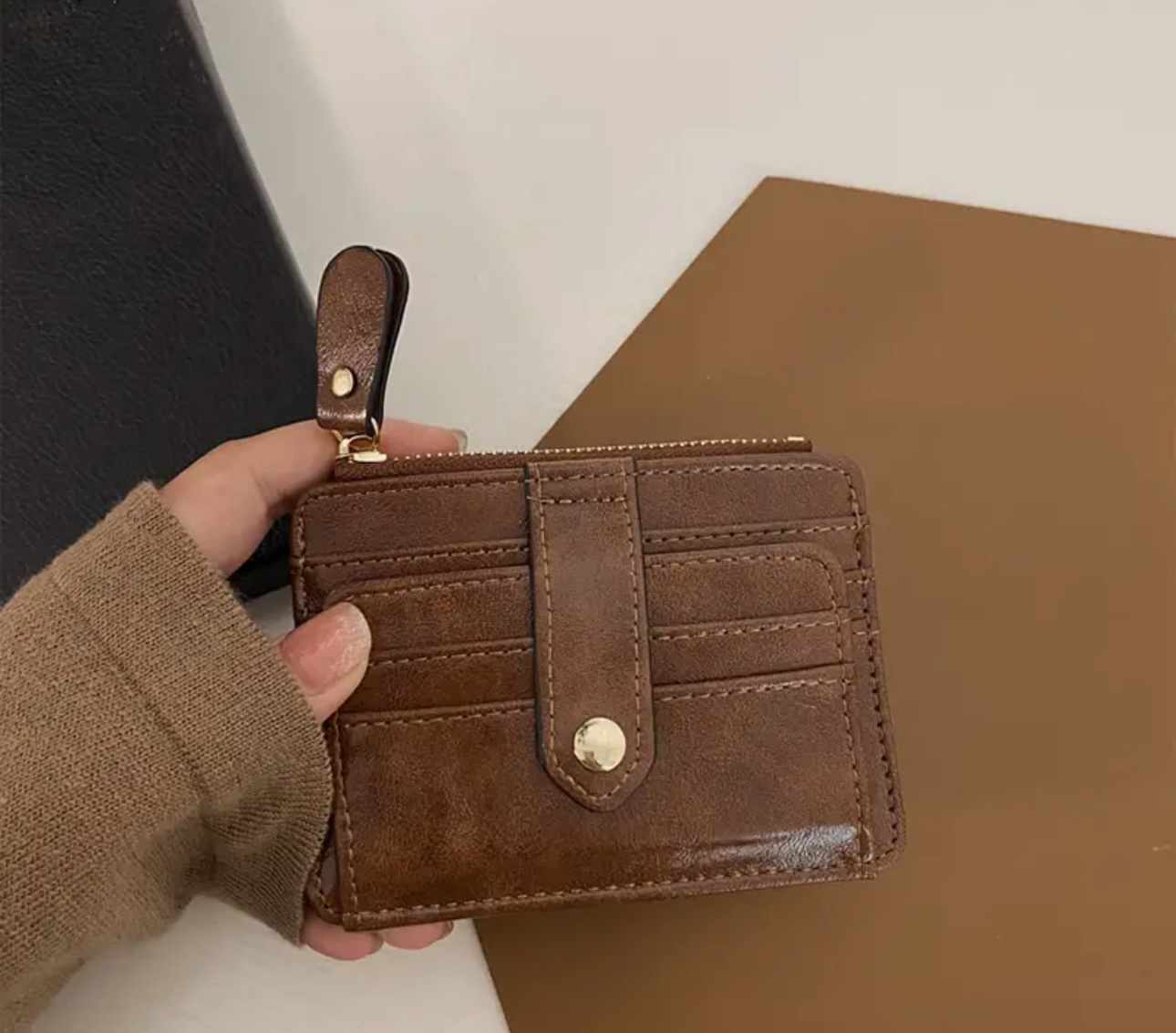 Slim RFID-Blocking Leather Wallet for Men – Compact & Secure  -image