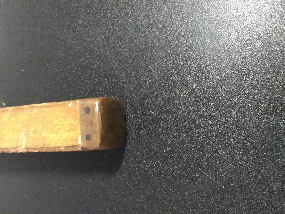 Ancien demi mètre en bois gradué pour mesure de tissus - Photo 4/4