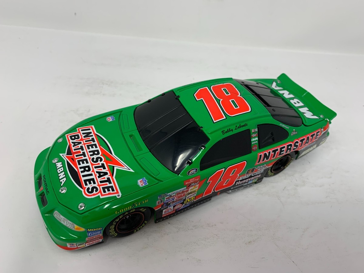 ホットウィール　NASCAR #18 Bobby Labonte Action Nascar #18 Interstate Batteries Bobby Labonte 1:24