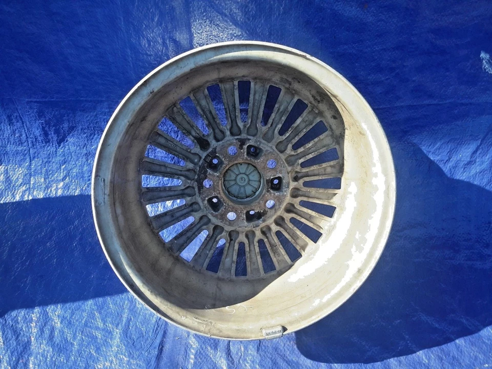 1997-2002 BMW E39 528i 540i 16" Wheel Rim Style 33 1092209 OEM Foto 2 de 4