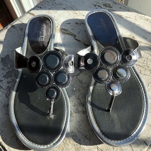 Silver Sandals 7.5 Anne Klein Women's iflex Thong Flip Flop