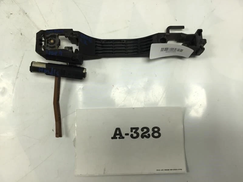 2006 LEXUS RX400H HYBRID REAR RIGHT DOOR EXTERIOR HANDLE SUPPORT BRACKET OEM - Image 4 of 4