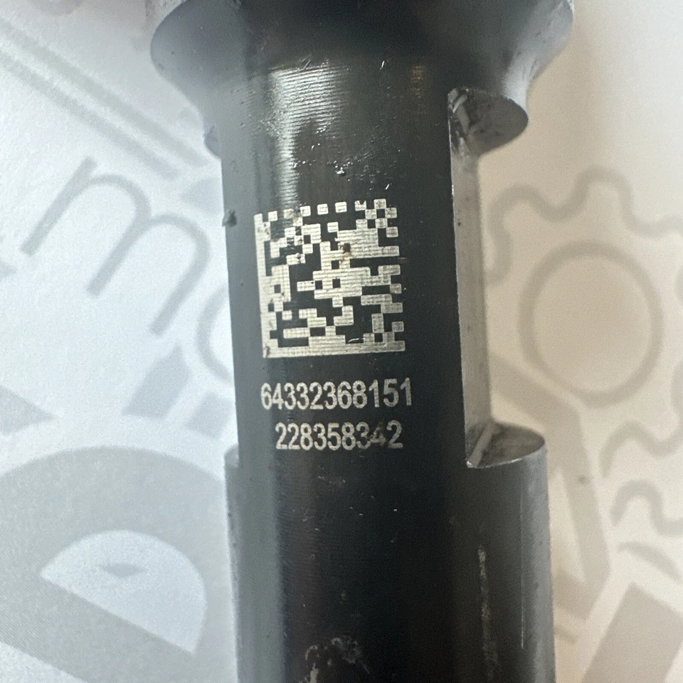 MAZDA 3 1.5 DIESEL FUEL INJECTOR SKYACTIV  28388960 - image 4 of 4