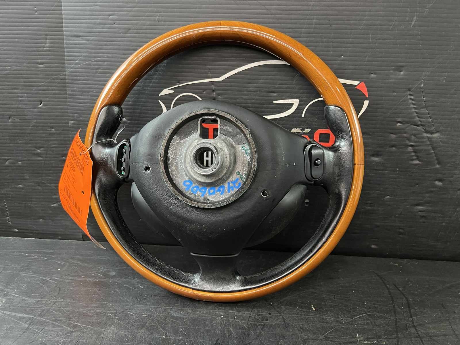 03-07 MASERATI QUATTROPORT BLACK & WOOD GRAIN LEATHER WRAPPED STEERING WHEEL