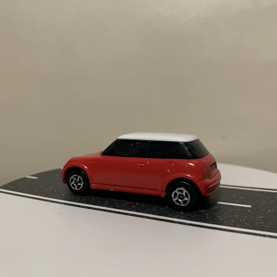 2013 Majorette BMW AG New Mini Cooper Red w/White Roof 1/58 - As-Pictured - Image 3 of 4
