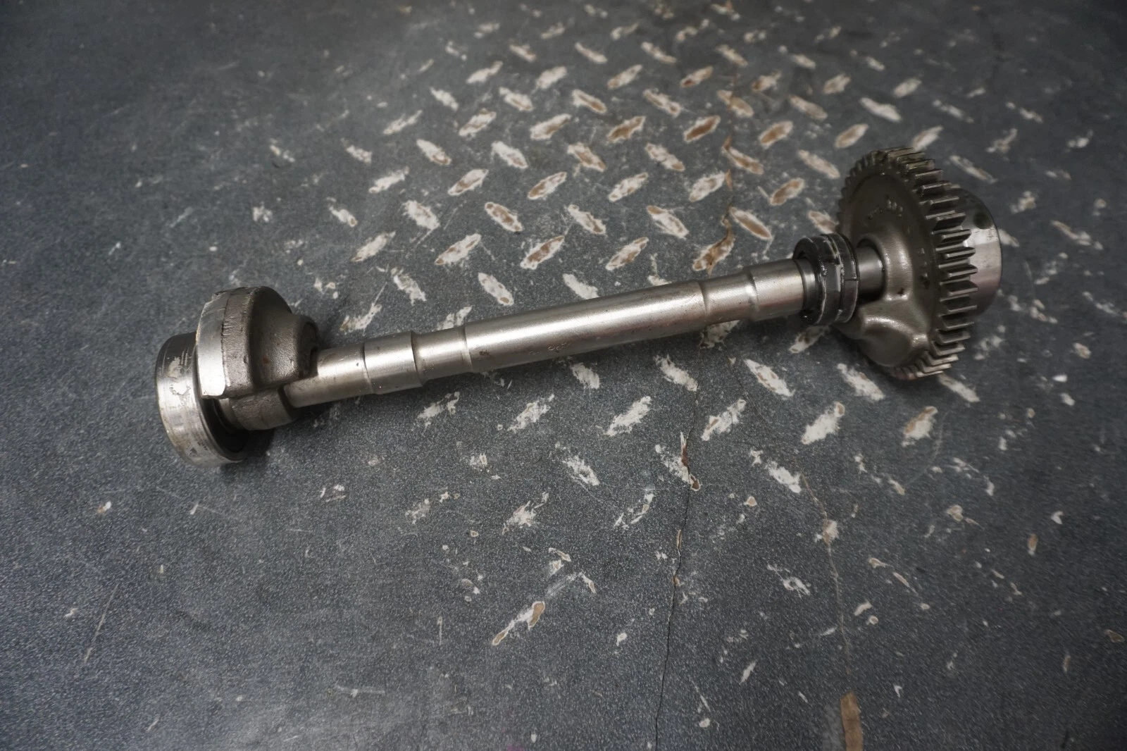 1997-2005 Sea-Doo OEM Counter Balance Shaft Ass'y 290837406 Challenger GSX RFI