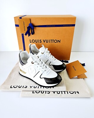 LOUIS VUITTON Run Away Sneaker
