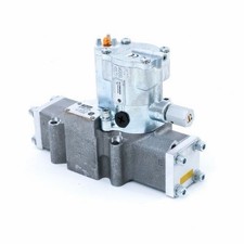 Parker P212-02108-01 ½” 120V AC Solenoid Valve (BRAND NEW)