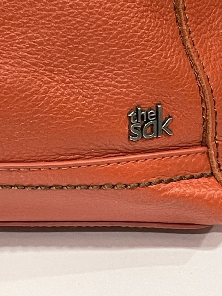 Bandolera de cuero The Sak Lucia 11x11 correa ajustable coral (naranja) Foto 2 de 4