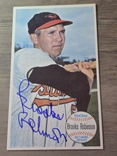 Brooks Robinson Signed Auto 1964 Topps Giants Baltimore Orioles Card #50