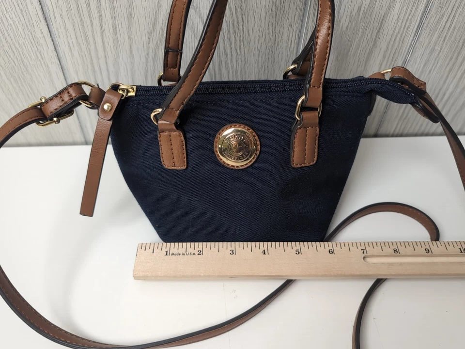 Bolso Bandolera Tommy Hilfiger Mini Monedero Marrón Marino Foto 3 de 4