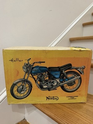 Heller rare vintage moto Norton Commando 750 roaster 1:8
