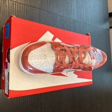 Size W . 10 - Nike Dunk Low Valentine's Day 2024 W
