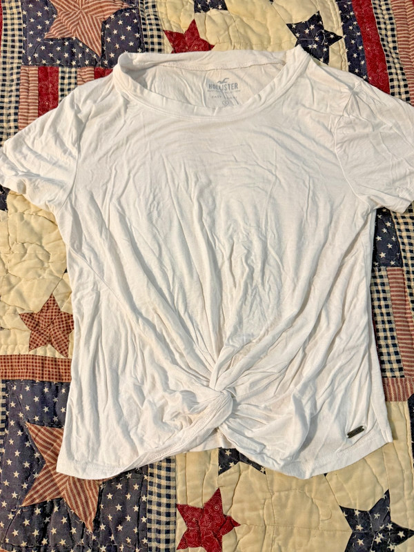 Hollister Girls T-Shirt Easy Fit - Must Have Collection - Size S