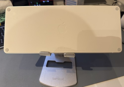 Genuine Apple Magic Keyboard with Touch ID - USB-C (2024) - White A3118-MXCK3B/A - Photo 2/2