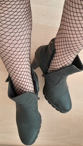 Schwarz-graue Kunstleder 👢 Stiefeletten, 8 cm Absatz, Gr. 42 passt bis Gr. 43 - Bild 6 von 24