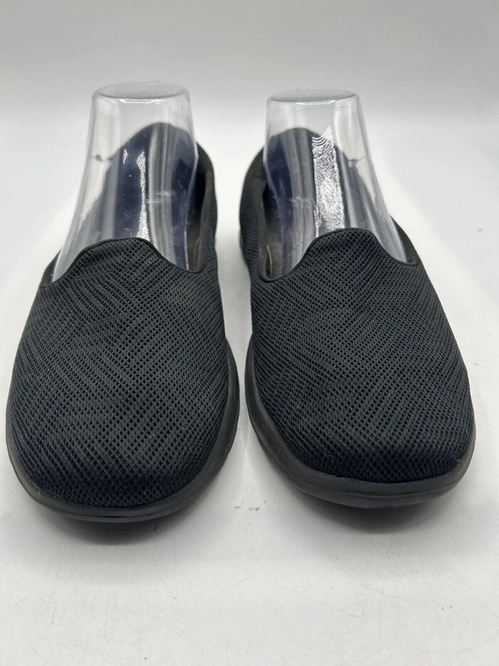 Skechers Slip-On Flats Women's Sz 9 Black Fabric Lined Round Toe Loafer Shoes - Image 3 of 4