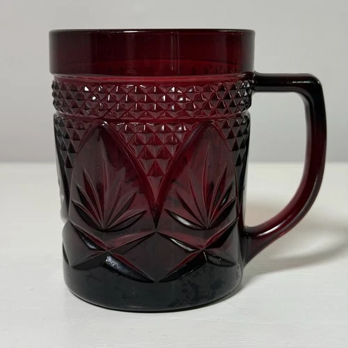 Cristal D’Arques Durand Luminarc France Ruby Red Mug EUC ✨✨✨
