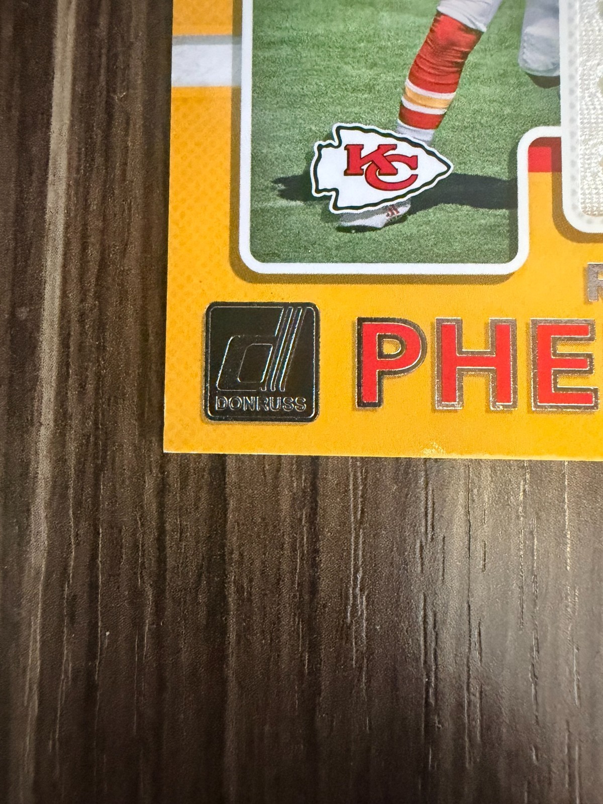 2017 Panini - Rookie Phenom Patch Patrick Mahomes II #7 (MEM, RC) - Player Worn view 3
