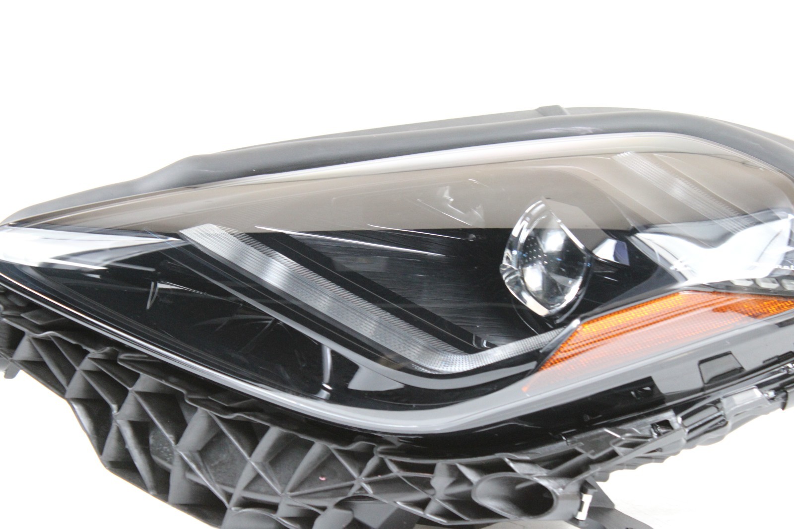 Perfect Set! 2024-2026 Maserati GranTurismo Left + Right LED Headlight Pair OEM