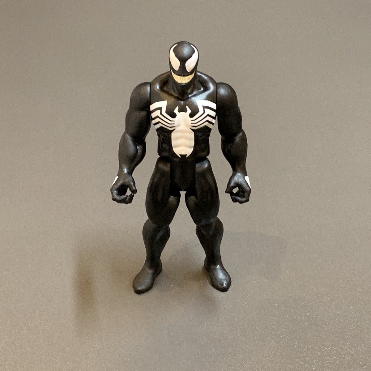 Marvel Legends Kenner Retro The Amazing Spider-Man Venom 3.75