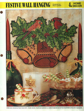 NEW FESTIVE WALL HANGING CARDINALS ANNIE'S PLASTIC CANVAS PATTERN INSTRUCTIONS