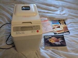 Hitachi HB-B201 Automatic Home Bakery Plus Bread Machine With Manual & Cookbook