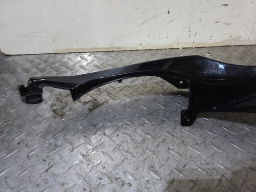 2017-2026 SUZUKI GSXR 1000 OEM RIGHT SIDE TAIL FAIRING FRAME COVER - Picture 19 of 23