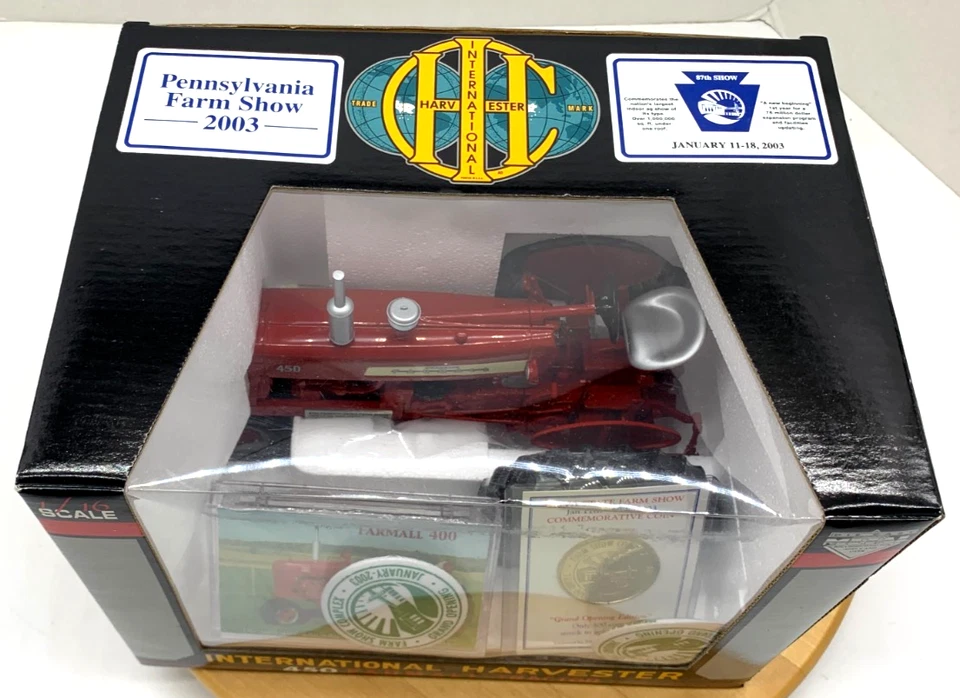 2003 ERTL Pa. Farm Show International Harvester 450 Farmall Tractor 1/16 Scale - Image 2 of 4