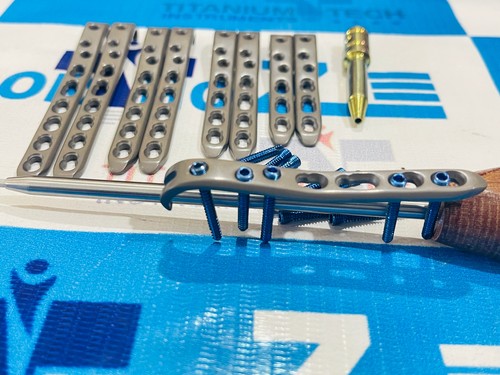 Locking-Distäl Ulna plate 2.7mm 3 to 6 combi hole & 2.7mm Screw (58 Pc) Titanium - Picture 3 of 9