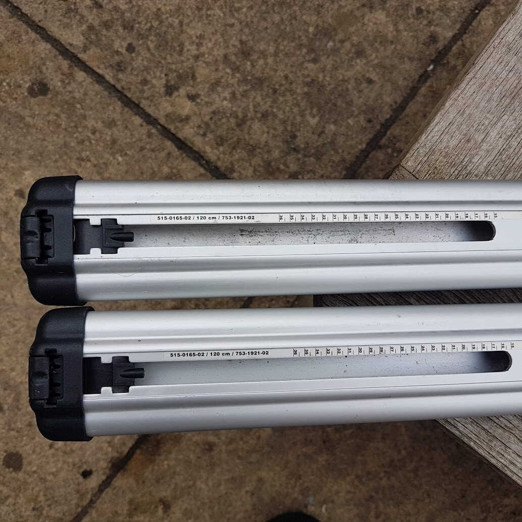 120cm THULE 861 AERO BARS (pair) Silver with uncut rubber top strips