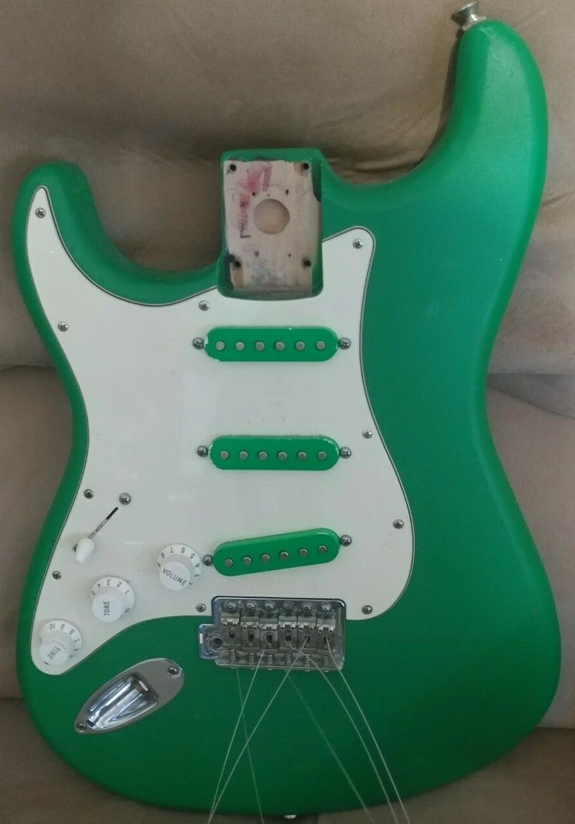 Fender Stratocaster MIM. LH Loaded Body SSS. Green. Lefty NOT