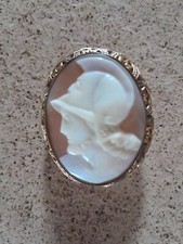 Broche Ancienne Camée monture laiton