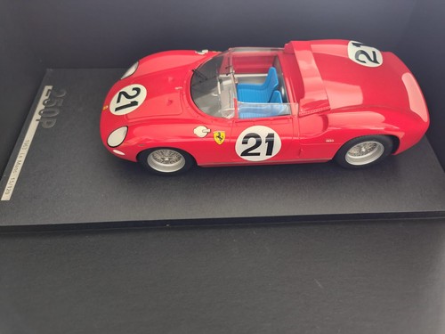 FERRARI 250 P N°21 LE MANS 1963 FABBRI 1:43 sous coque 1er de refer
